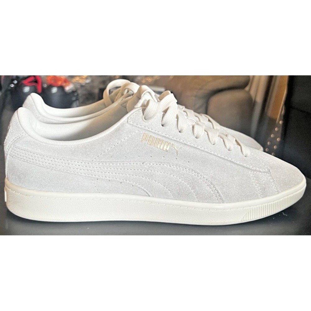 PUMA Vikky V3 Light Grey Suede Lace Up  Women's Size 9 Sneakers Casual Shoes